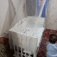 گهواره نوزادی در حد نو