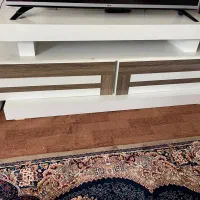میزتلویزیون کارکرده خوب رنگ سفید وکرمی