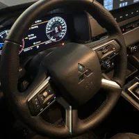 میتسوبیشی اوتلندر hلاین فول کامل دو تا کار2023|خودرو سواری و وانت|تهران, درختی|دیوار