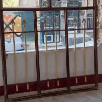 دو عدد پنجره آهنی
