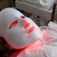 پوست شیشه ای