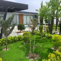 باغ-ویلا-مدرن-در-منطقه-درختی-پدم-قابل-سکونت