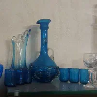 جام تنگ شیشه ای آبی فیروزه ای قدیمی انتیک|ظروف سرو و پذیرایی|تهران, سبلان (لشگر)|دیوار