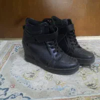 کفش در حد نو