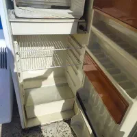 یک عدد یخچال تمیز و آبگرمکن سالم دیواری|یخچال و فریزر|شیراز, محراب|دیوار