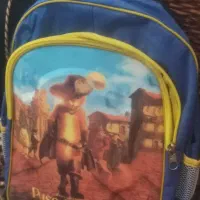 کیف مدرسه|کیف، کفش، کمربند|صدرا-فارس, فاز ۲|دیوار