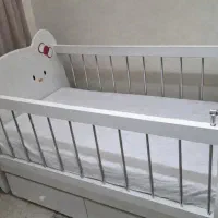 تخت و کمد کودک