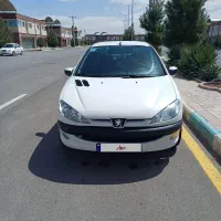 ۲۰۶ صندوقدار