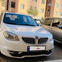 برلیانس ۳۳۰ مدل ۹۵