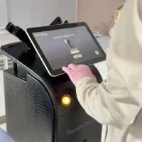 اپراتور لیزر کلینیک گندم (بلوکیا)