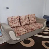 مبل و میز تلویزیون