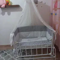 تخت کنارمادر