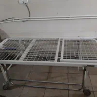 تخت بیمار تک شکن