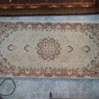 فرش برجسته کرم نسکافه 1ونیم در دویست تمیز سالم