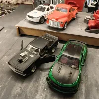 ماکت ماشین فلزی