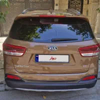 کیا سورنتو ۲۰۱۶ برنز بی رنگ