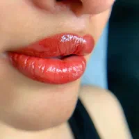 مدل برای شیدینگ لب|خدمات آرایشگری و زیبایی|کرمانشاه, |دیوار