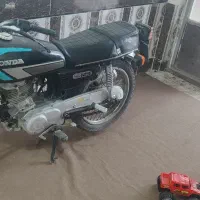 متور سیکلت پارکینگی