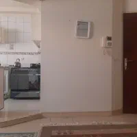 خونه دارم ،همخونه میخوام