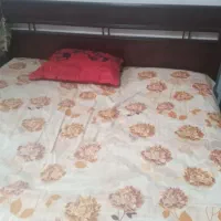 تختخواب وتشک