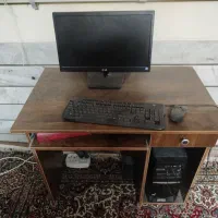میز کامپیوتر مانیتور