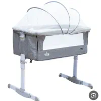 تخت کنار مادر ویرا