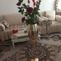 گلدان طلایی