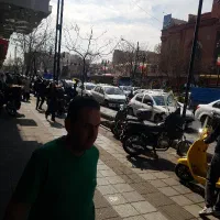 دسته کلید حوالی میدان انقلاب