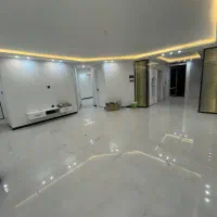 ۱۰۰ متر راه جدا / ۱۳۰ متر حیاط / مناسب مشاغل