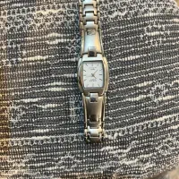 ساعت اوماکس|ساعت|اصفهان, رکن الدوله شرقی|دیوار