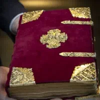 کتاب دعا مذهبی طلاکوب