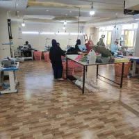 به تعدادی اتو کار  و وسط کار خانم نیازمندیم