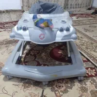 رو ووک کودک فسقلی توی راه رفتن بچه تعصر داره