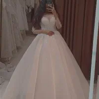 خیاط دوخت حرفه ای انواع لباس عروس و کت شلوار