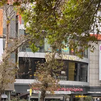 مغازه ۸۰ متری بر میرداماد