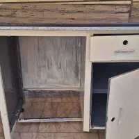 میز آهنی.میز تحریر