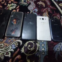 چند عدد گوشی خراب