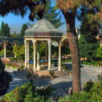 مرکز تخصصی رزرو بلیط قطار و پرواز