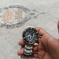 دو عدد ساعت|ساعت|نقده, |دیوار
