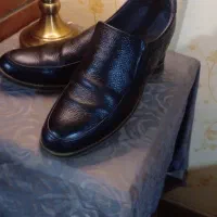 یه جفت کفش چرم