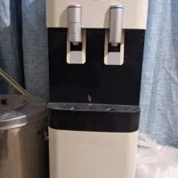 آب سردکن و آب گرمکن ایستکول