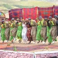 آموزش رقص کوردی(مدرس خانم )