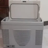 یخچال و گرمکن ۸ لیتری صندوقی ماشین سنگین و سبک