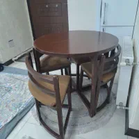 میز غذا خوری۴نفره|میز و صندلی غذاخوری|قم, شهرک امام حسن|دیوار