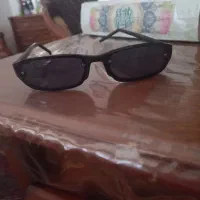 عینک آفتابی در حد نو و تمیز