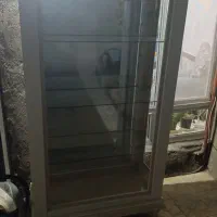 بوفه و جاکفشی