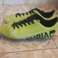 کفش فوتبالی