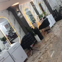 همکاری در سالن زیبایی زنانه واقع در چهار راه امیری