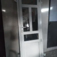 در آلومینیومی سبک به همراه چار چوب|مصالح و تجهیزات ساختمان|رشت, خرسندی|دیوار