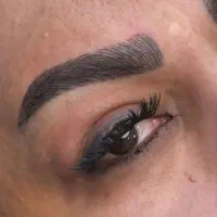 من میتونم با تخصصی که دارم زیبایت رو پر رنگ کنم